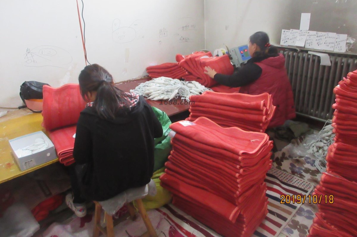 Baizheng transfronterizo 110V manta eléctrica de color rojo colchón eléctrico se puede emitir IVA factura especial suministro directo de fábrica