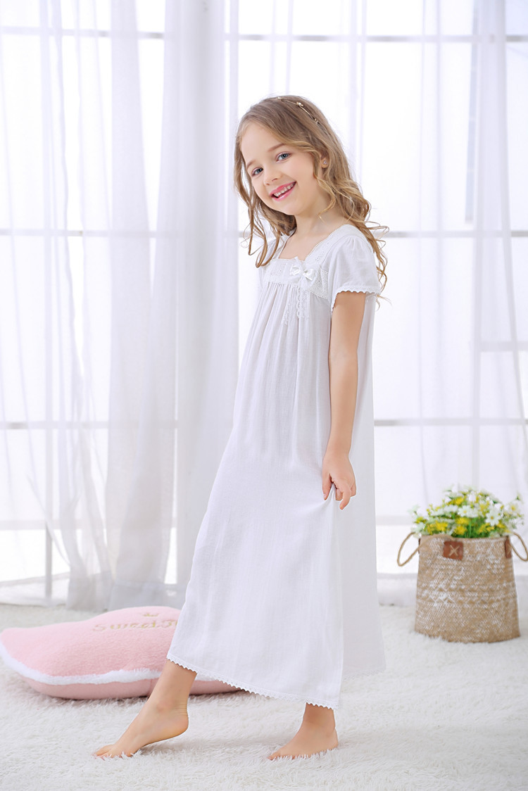 Summer girls' thin, cool, breathable cotton and linen nightgown, new Korean style pajamas and loungewear for medium and large children.