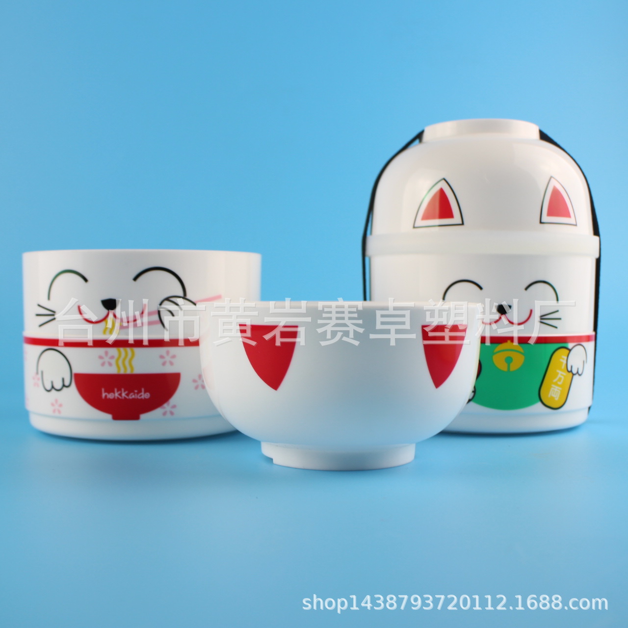 Factory direct Japanese doll plastic lunch box cartoon lunch box three-layer partition lunch box love lunch box