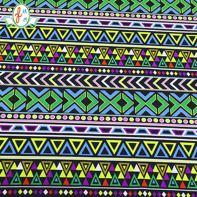 广东厂货供应民族风几何数码印花防紫外线泳衣面料锦氨弹力面料