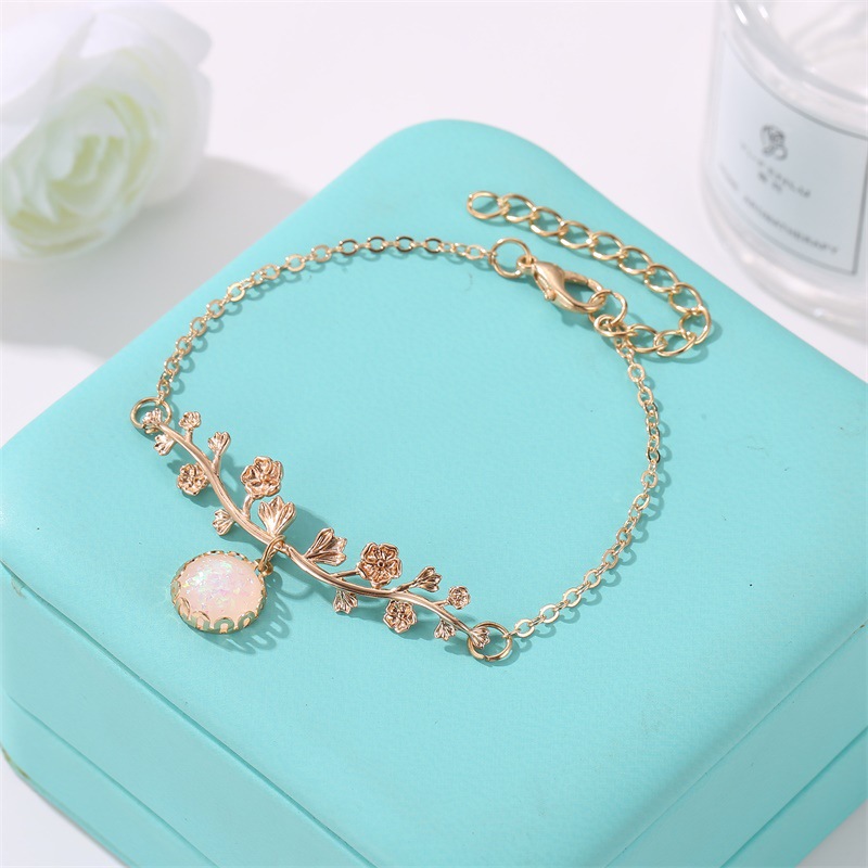 Retro Fashion Camellia Natural Stone Bracelet display picture 1