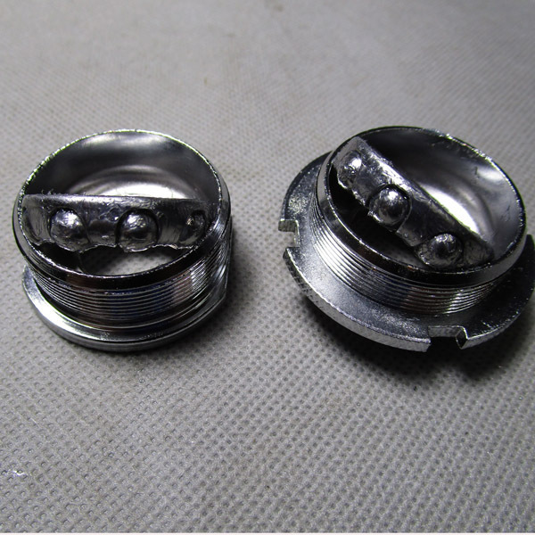 Manufacturer Mountain Bike Square Hole Ball Central Axis Left and Right Bowl Fixed Ring Repair Parts Surface Chrome Plated Road Bicycle Manufacturer Mountain Bike Square Hole Ball Central Axis Left and Right Bowl Fixed Ring Repair Parts Surface Chrome Plated Road Bicycle