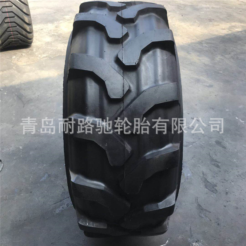 17.5L-24 R4花纹 工程机械轮胎 装载机轮胎