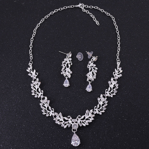 C1012 Korean wedding accessories set alloy leaf set with rhinestone zircon bridal necklace and earrings two-piece set