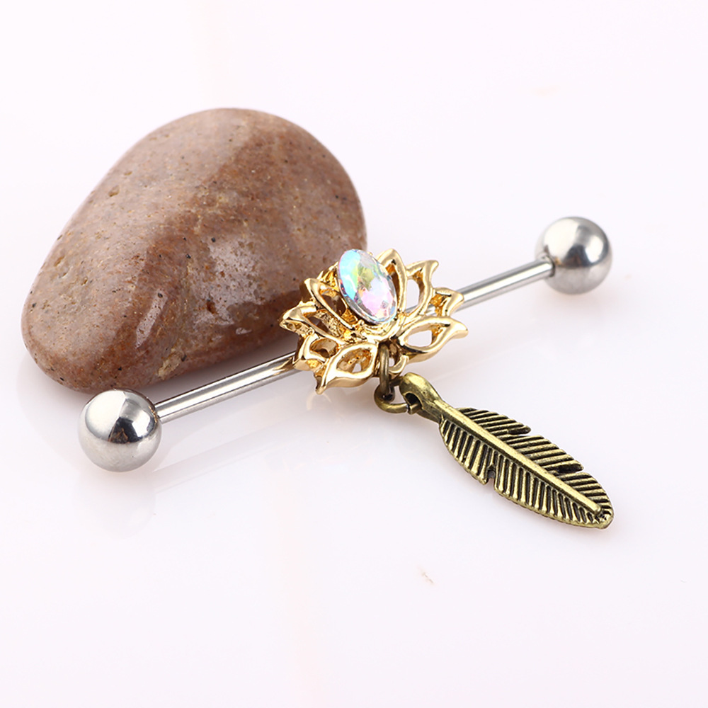 Pointed titanium steel lip stud product view