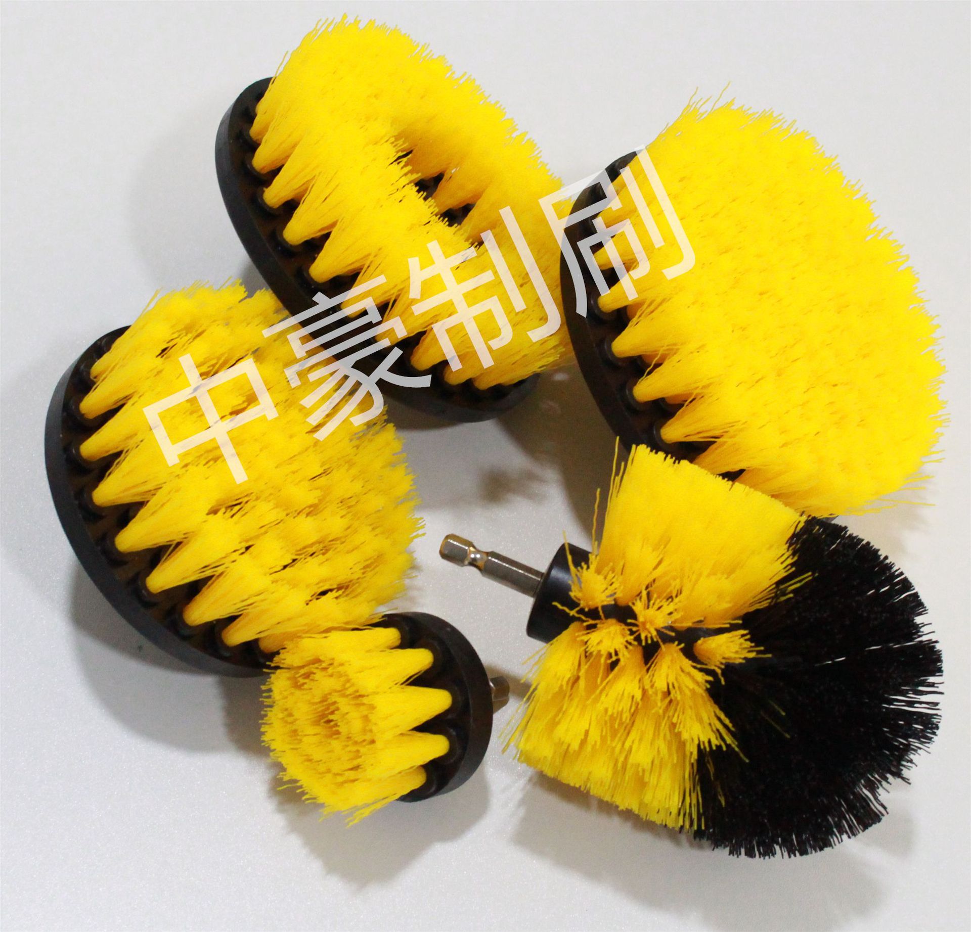 노란색; 드릴 브러시 5 피스 세트 (2 인치, 3.5 인치, 4 인치, 5 인치 솔리드, 5 인치 중공); 플라스틱