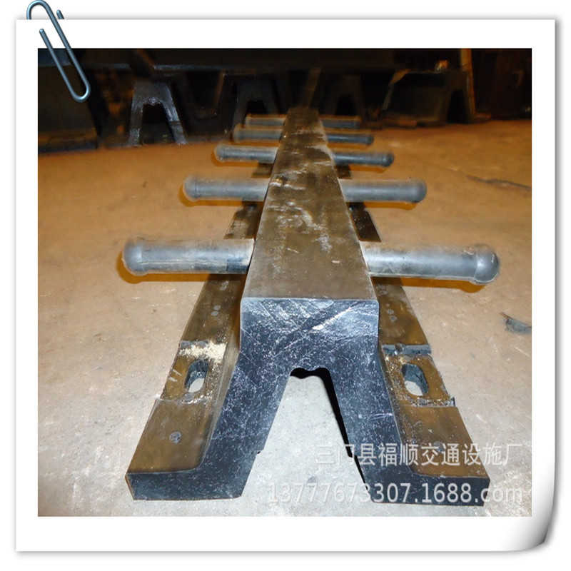 源头厂货橡胶护舷系列舷梯型仓库缓冲防撞