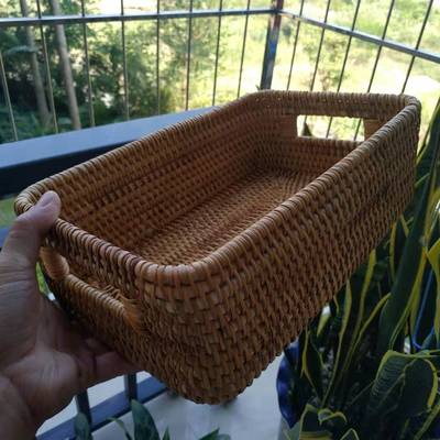 新款复古秋藤手工编织篮特色衣物整理框书本桌面物品带手柄收纳筐