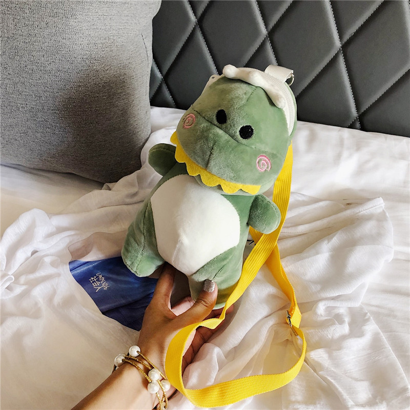 Plush Bag Girl 2019 Autumn and winter new pattern Korean Edition Versatile Western style lovely Cartoon dinosaur One shoulder Messenger Chest pack