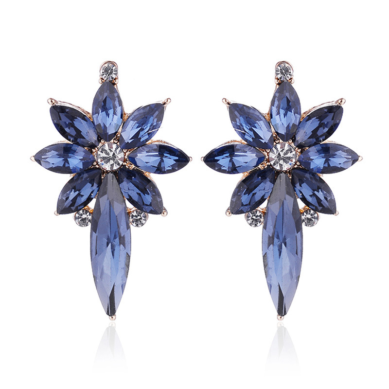 8g Weight 304 Stainless Steel Ear Needle Material Rhinestones Inlay Material Ear Studs Classification 1 Pair Quantity Daily Occasion Alloy Material Flower Pattern Women'S Gender Inlay Design Vintage Style Style 1 Pair Vintage Style Flower Alloy Inlay Rhinestones Women's Ear Studs 2
