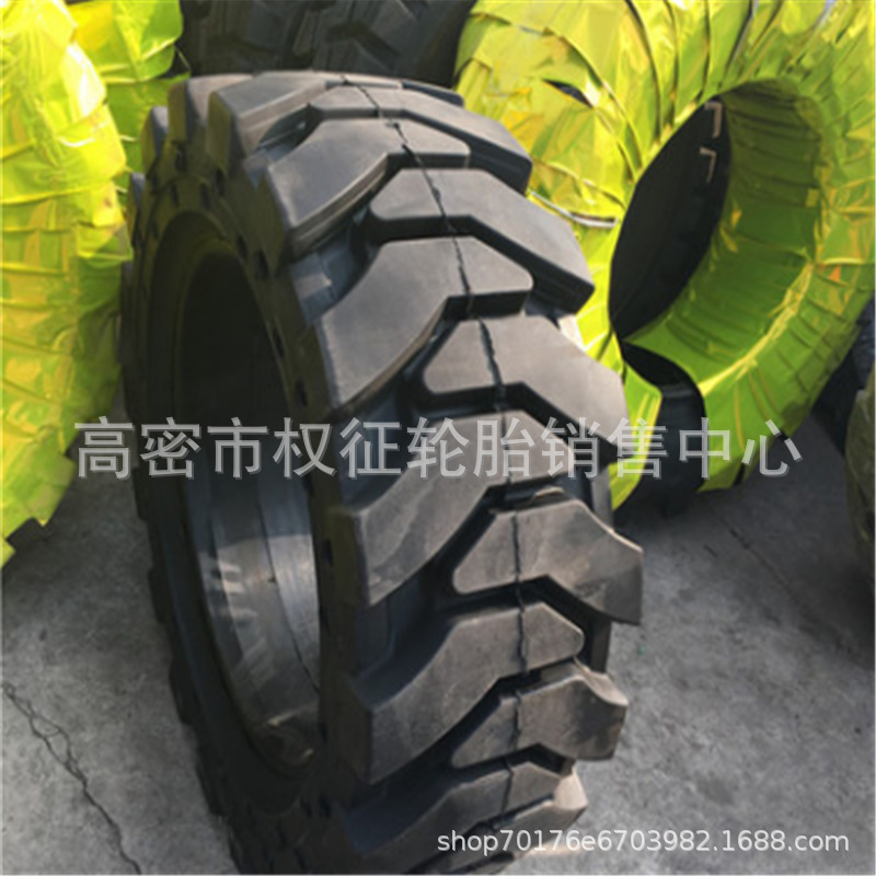 现货供应实心滑移装载机轮胎33x12-20人字花纹工程机械轮胎