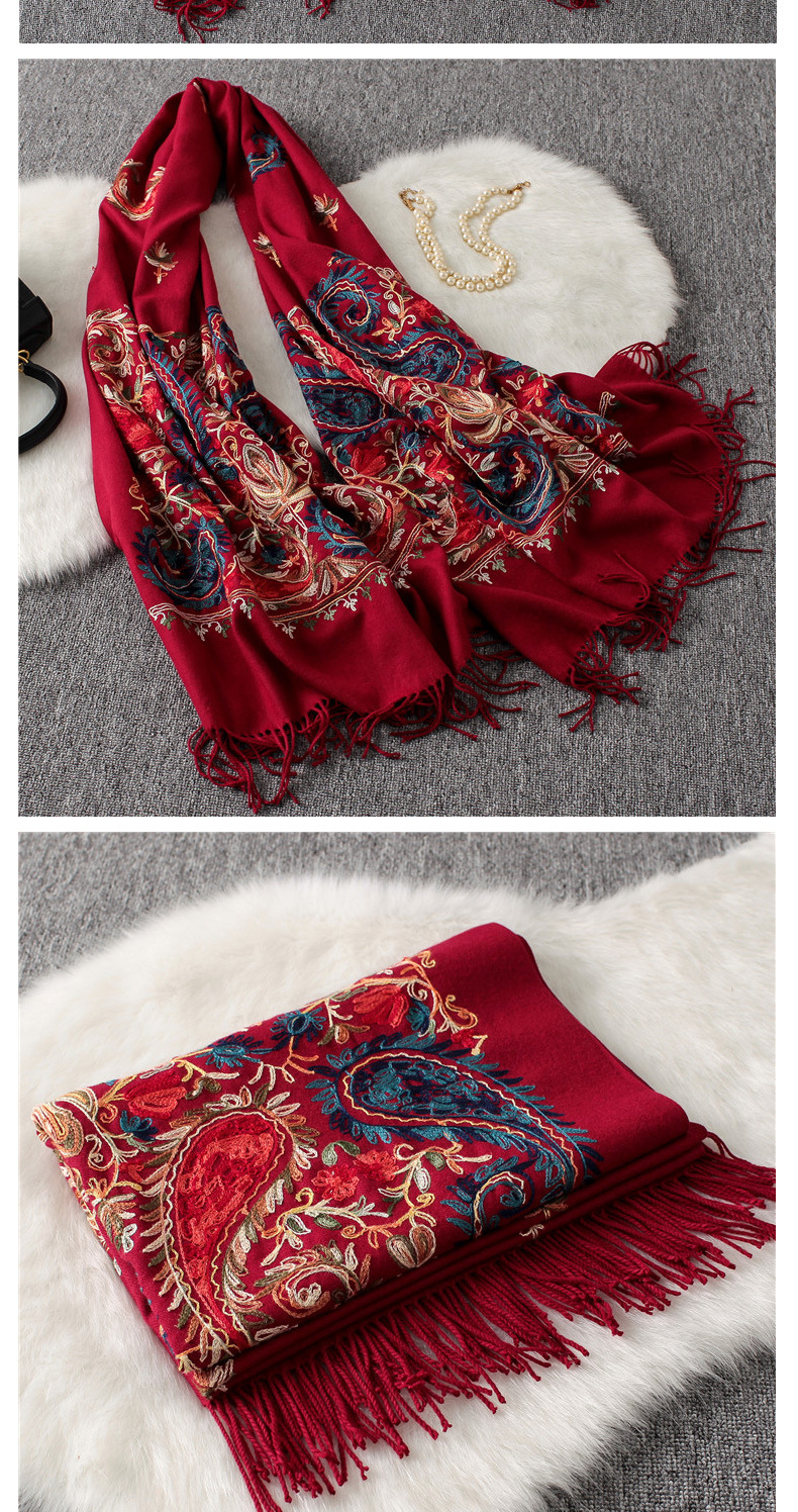 Women's Fashion Flower Imitation Cashmere Embroidery Winter Scarves display picture 3