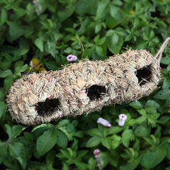 Cross-border Hummingbird House Dried Grass Hand-woven Peanut Style Hanging Bird House Outdoor Garden Decor Bird Nest