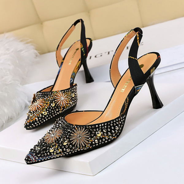 banquet high heel shallow mouth sharp metal rivet flower drill 