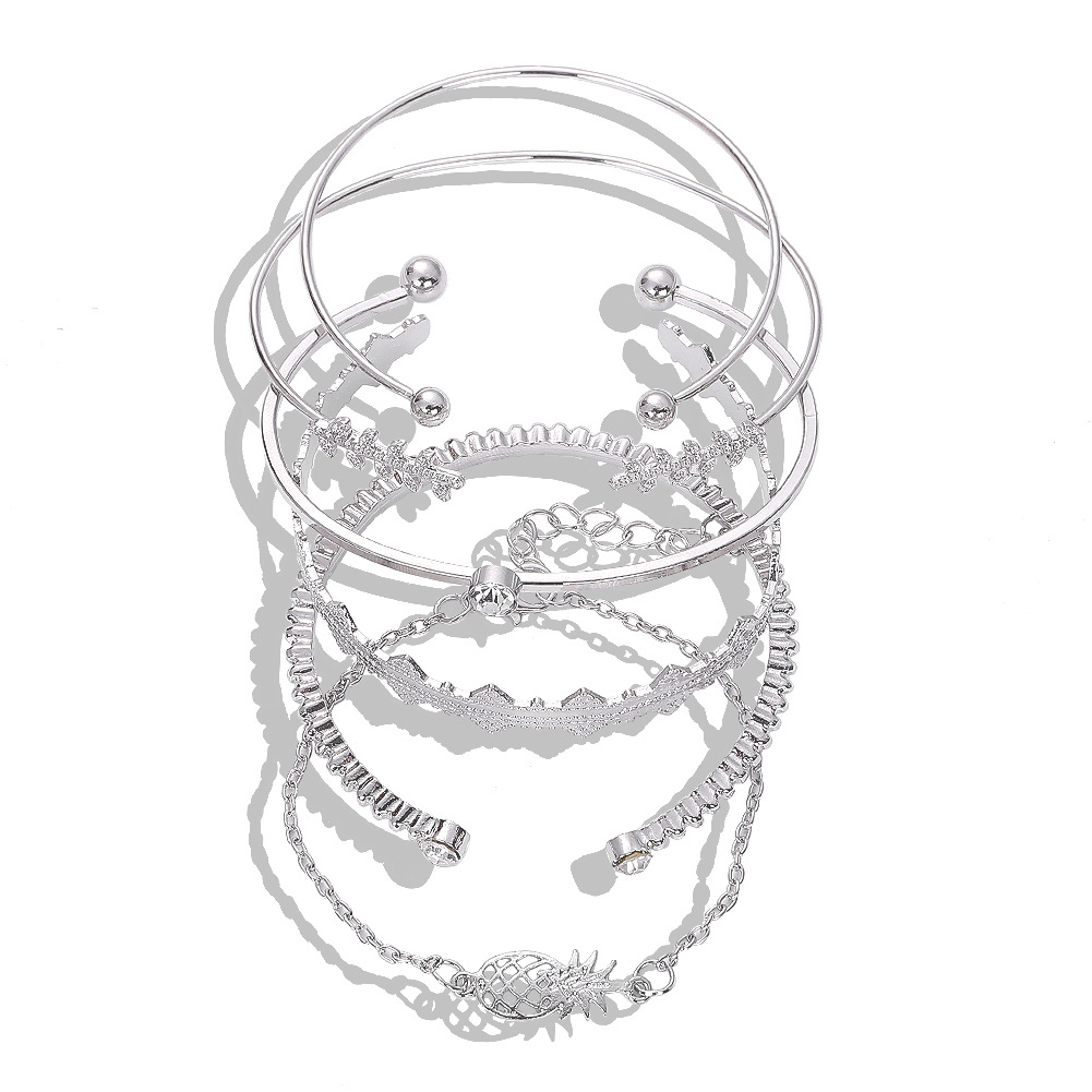 New Alloy Pineapple Bracelet Set Fashion Mix And Match Wind Jewelry Accessories display picture 2