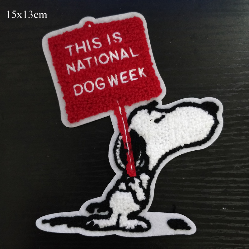 スヌーピー布ステッカー刺繍パッチバッジ子供服アクセサリー穴付きステッカー日本tシャツバッグ装飾diy