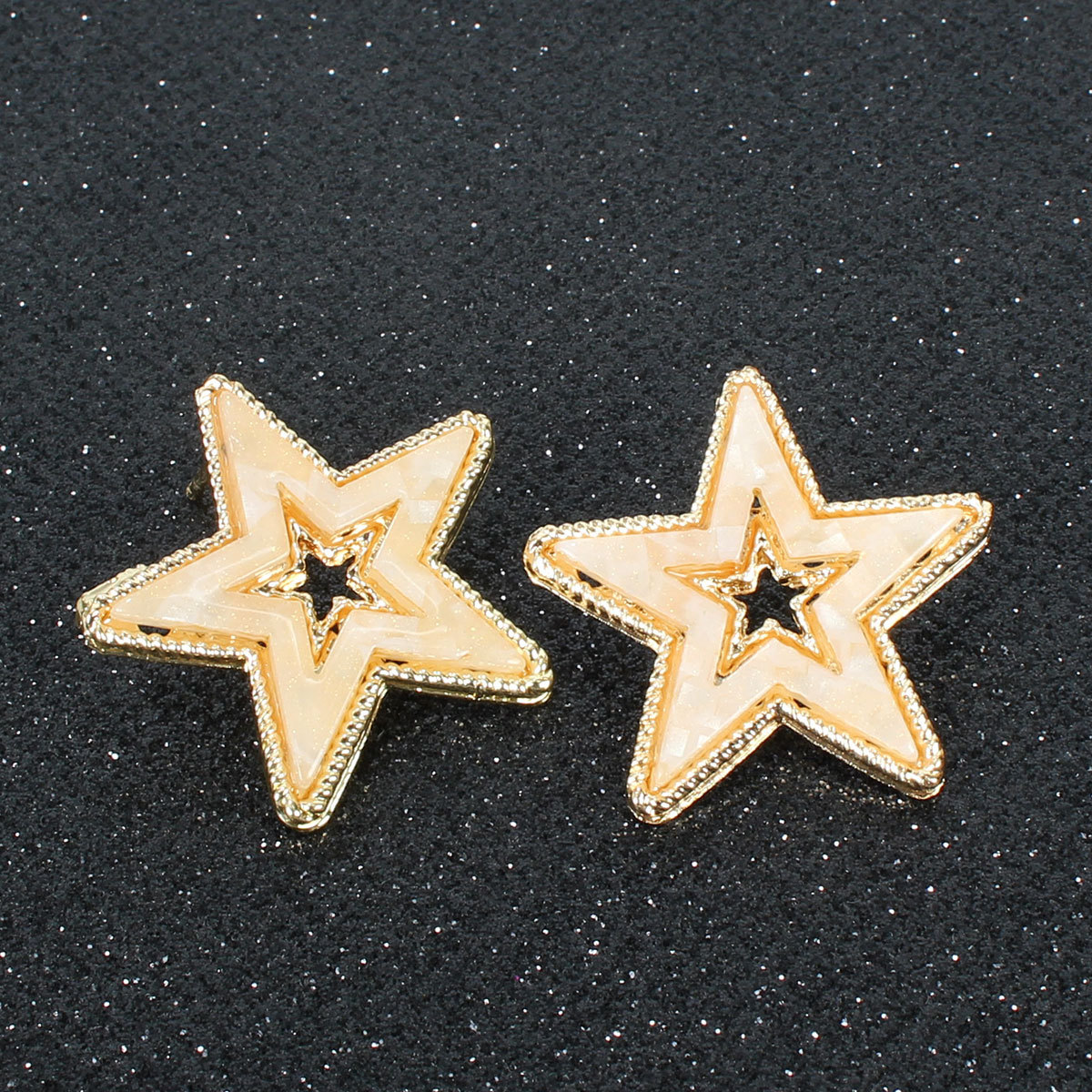 Retro Ear Jewelry Pentagram Star Acetate Plate Fashion Simple Earrings display picture 1