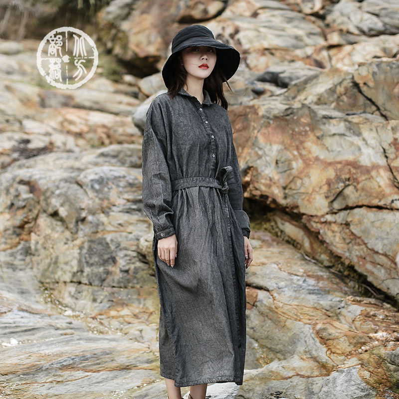 今年流行的连衣裙长裙秋冬新款长袖中长款灯芯绒裙子减龄穿搭