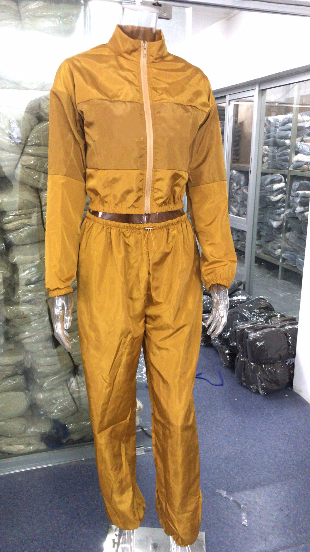 Costume femme en Tissu coupe-vent - Ref 3334881 Image 19