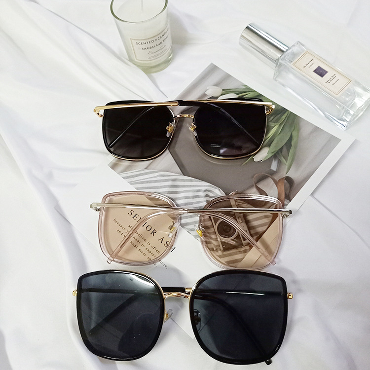 279g Weight Retro Style White, Beige, Transparent, Black Color New Fashion Trendy Big Frame Korean Simple Exquisite Sunglasses Wholesale 3