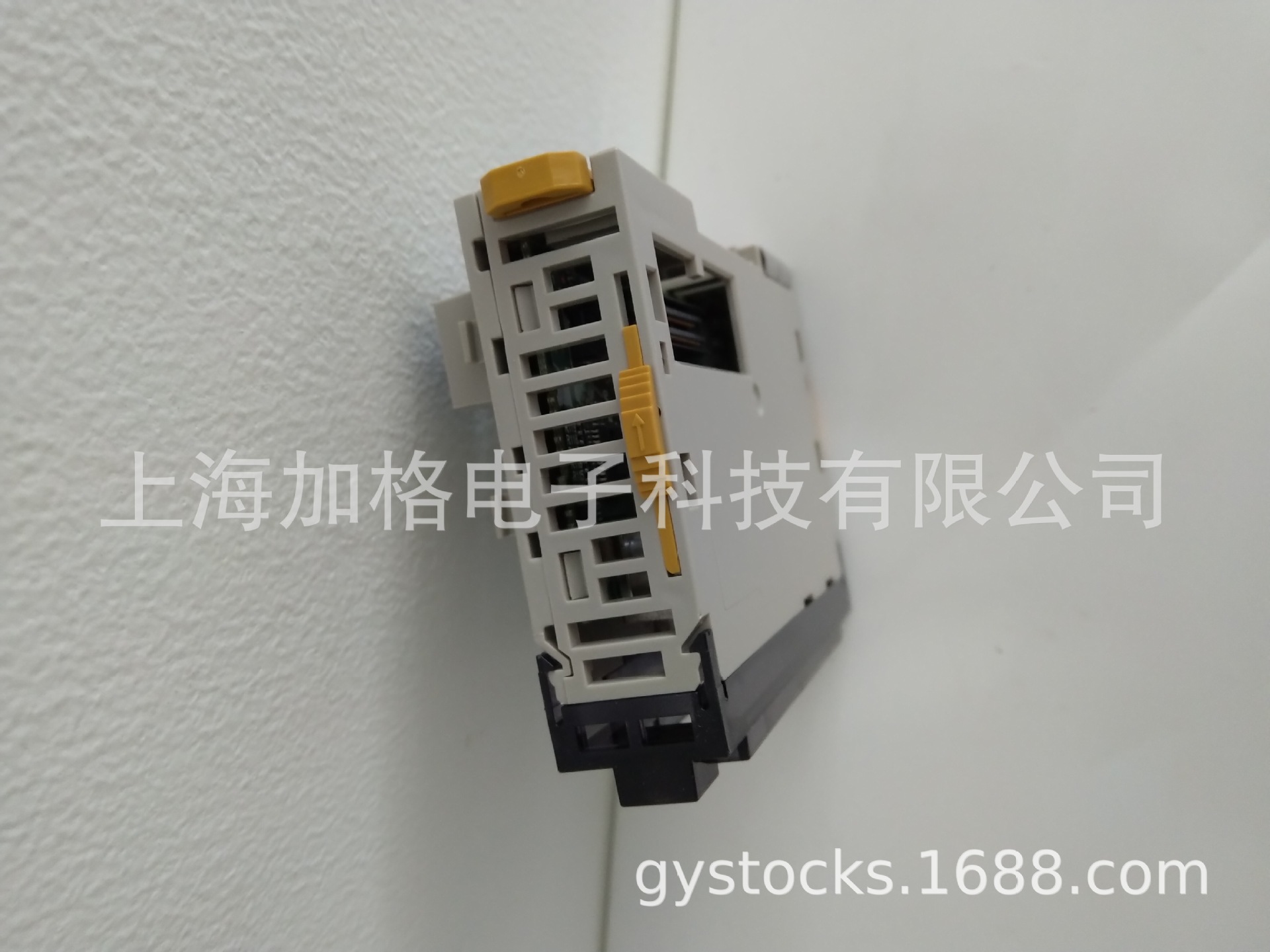 Omron, Japanese sensor, 1W