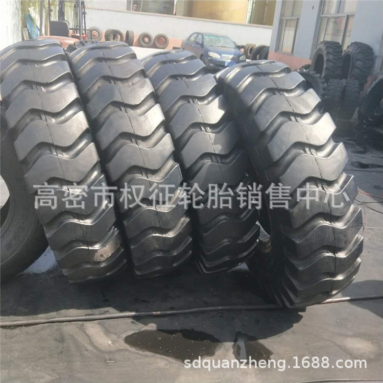 沙漠 自卸车 轮胎16.00-25运输车 轮胎 装载机