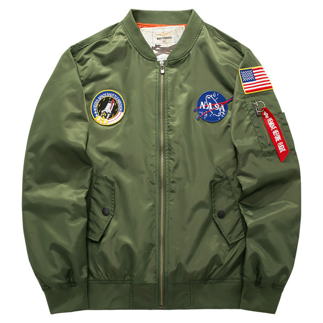 Men’s bomber jacket in spring and Autumn