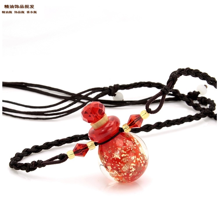 中国精油饰品网喜庆红球形金莎瓶妞妞绳项链1.jpg