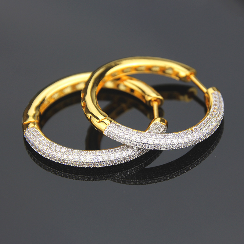 Nihaojewelry New Fashion Copper Electroplated Zirconium Hollow Round Earrings Earrings display picture 4