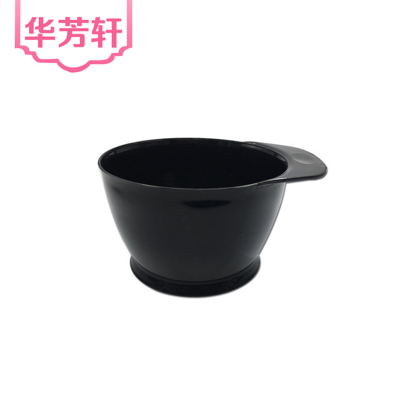 Manufacturers supply large hats and bowls of oily bowls for hair…