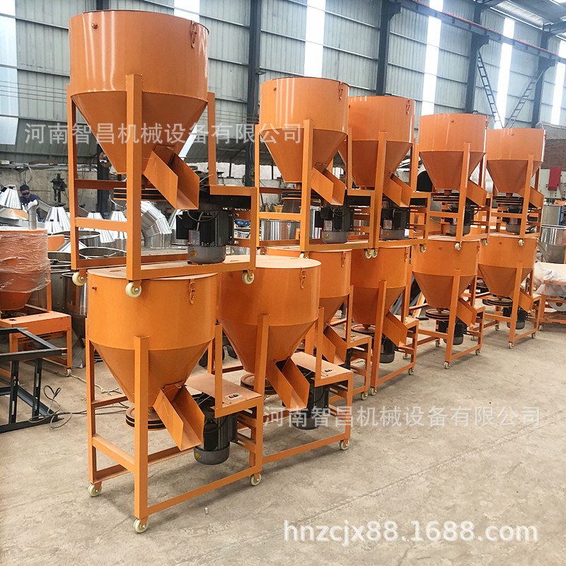 直销电动立式螺旋搅拌机 鸡鸭饲料搅拌混合机 多功能养殖拌料机