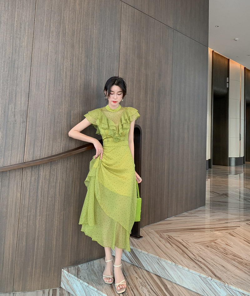 Đầm maxi nữ thắt eo chấm bi phối ren xếp tầng voan dài — Màu xanh lá chi tiết 11