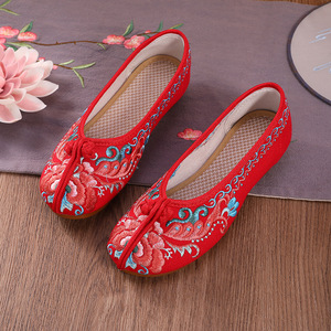 National Chinese folk dance hanfu embroidered shoes flat soled women's shoes rib soft soled ancient embroidered Sail Shoes