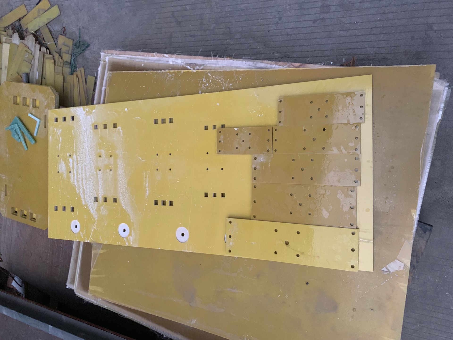 校验台专用绝缘板加工设计