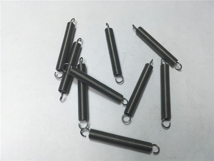 JUKI E1300706000 Feeder Spring 8x4mm JUKI E1300706000 Feeder Spring 8x4mm