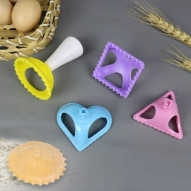 手动打蛋器;蛋糕模;其他烘焙用具