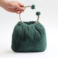 2022新款皮草水貂毛包包女士手拿包韩版时尚裘皮貂毛饺子包纯色包