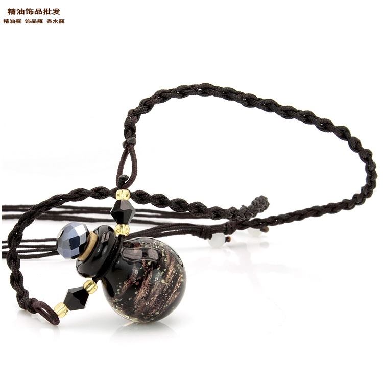 中国精油饰品网睿智黑球形金莎瓶妞妞绳项链3.jpg