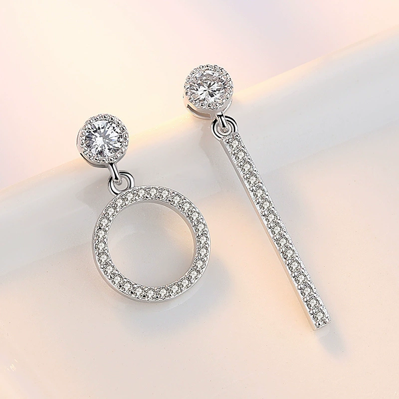 Fashionable earrings with tassels, Korean style, simple and elegant design, mid-length