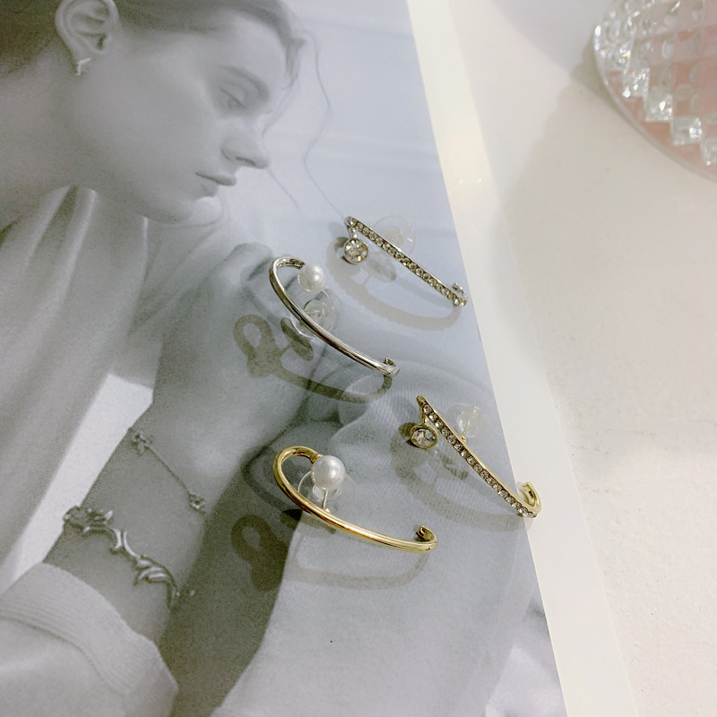 Französisches Design, Modische Strass Ohrringe, Weibliche Persönlichkeit, Metall Diamant, Unregelmäßige Ohrringe 2020 Neue Produkte display picture 6