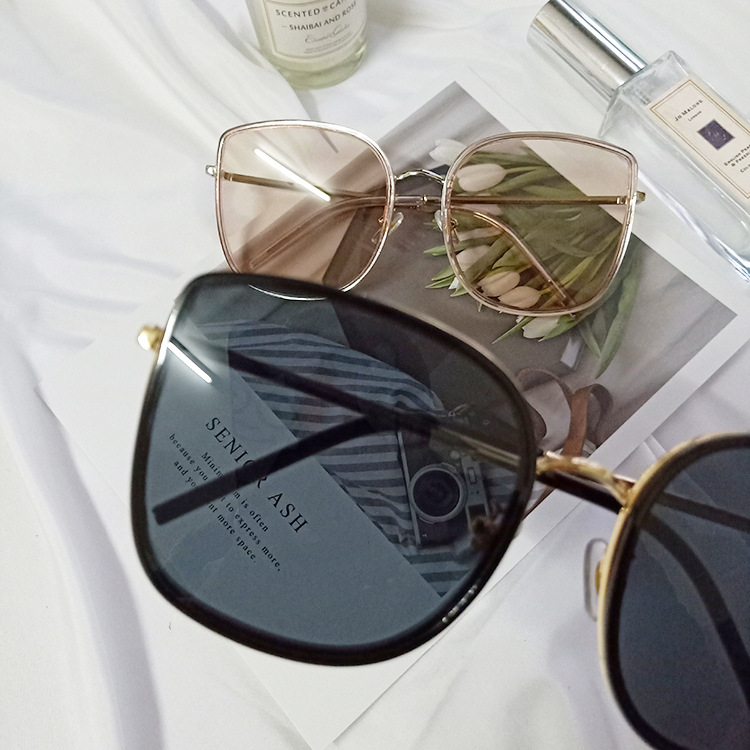 279g Weight Retro Style White, Beige, Transparent, Black Color New Fashion Trendy Big Frame Korean Simple Exquisite Sunglasses Wholesale 4