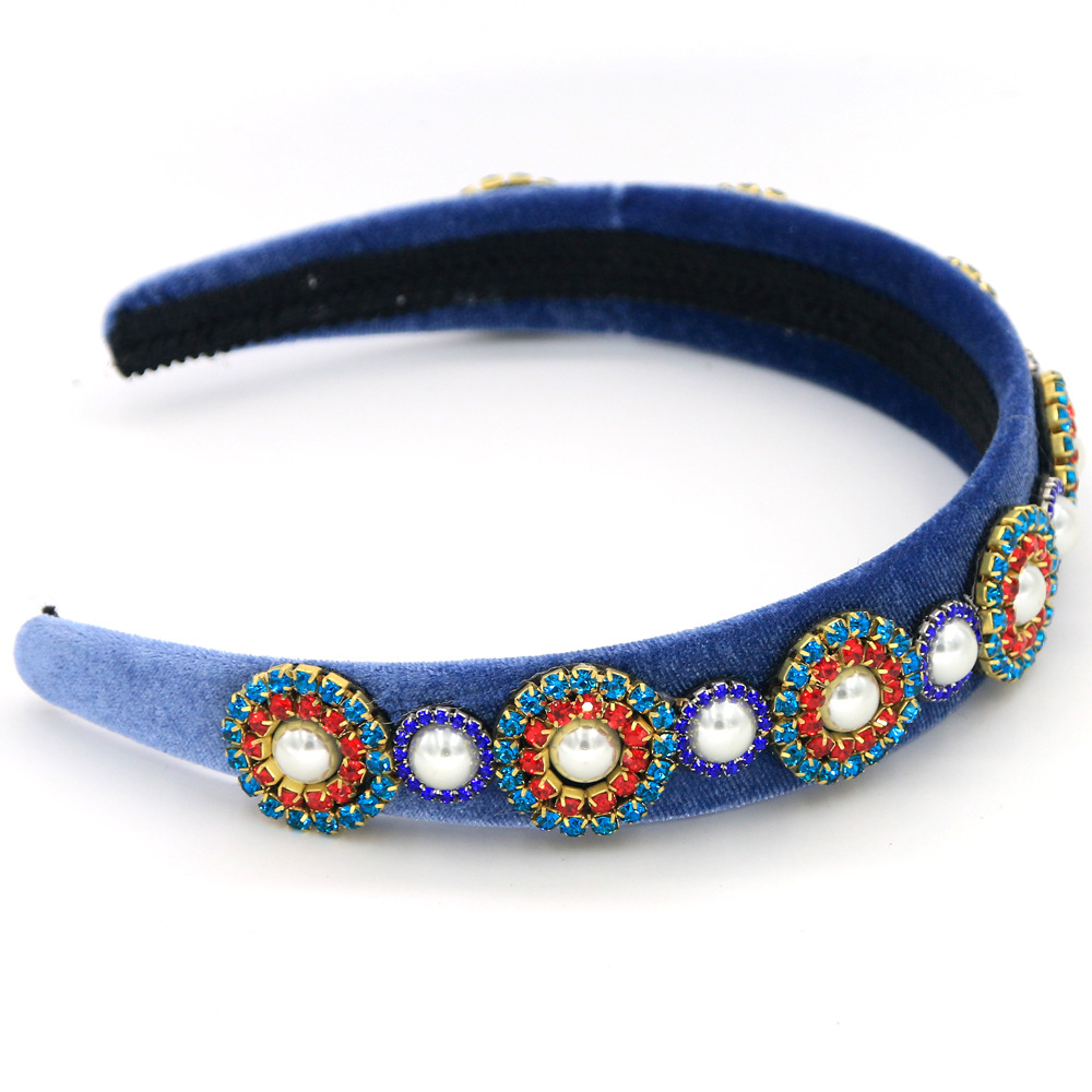 Européen Et Américain Étoiles Style Cheveux Accessoires Trois-couleur Verre Strass Bandeau Suède Main Serre-tête De Noël Tête Boucle La Division Du Secteur Privé display picture 8