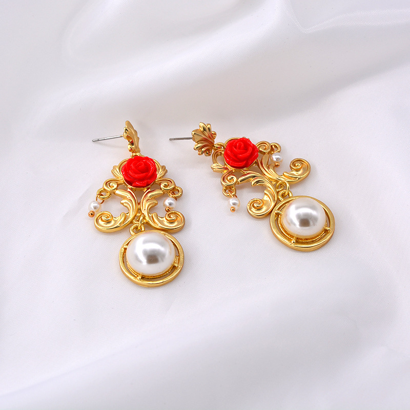 Vintage Pendant Baroque Long Court Pearl Flower Earrings Wholesale display picture 5