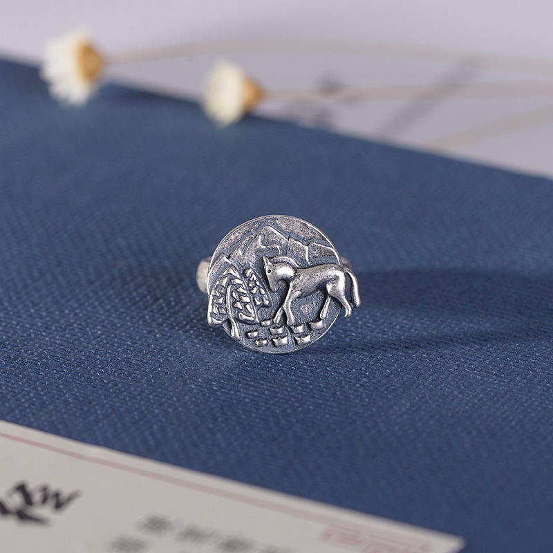 Retro matte fashionable ring