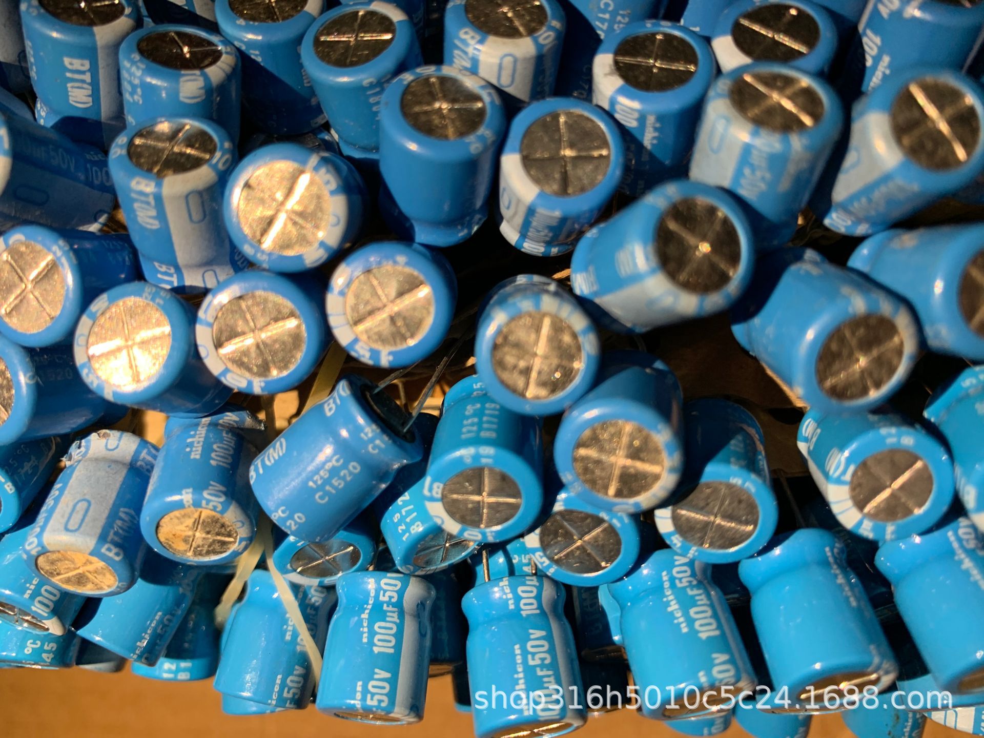 50V100UF BT系列 125度  50V22UF  50V10UF 一系列耐高温电解电容