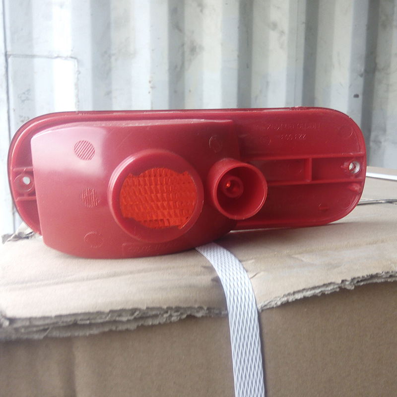 厂家直销 专业供应 适用于SEBRING/PT SERIES 后雾灯量大从优