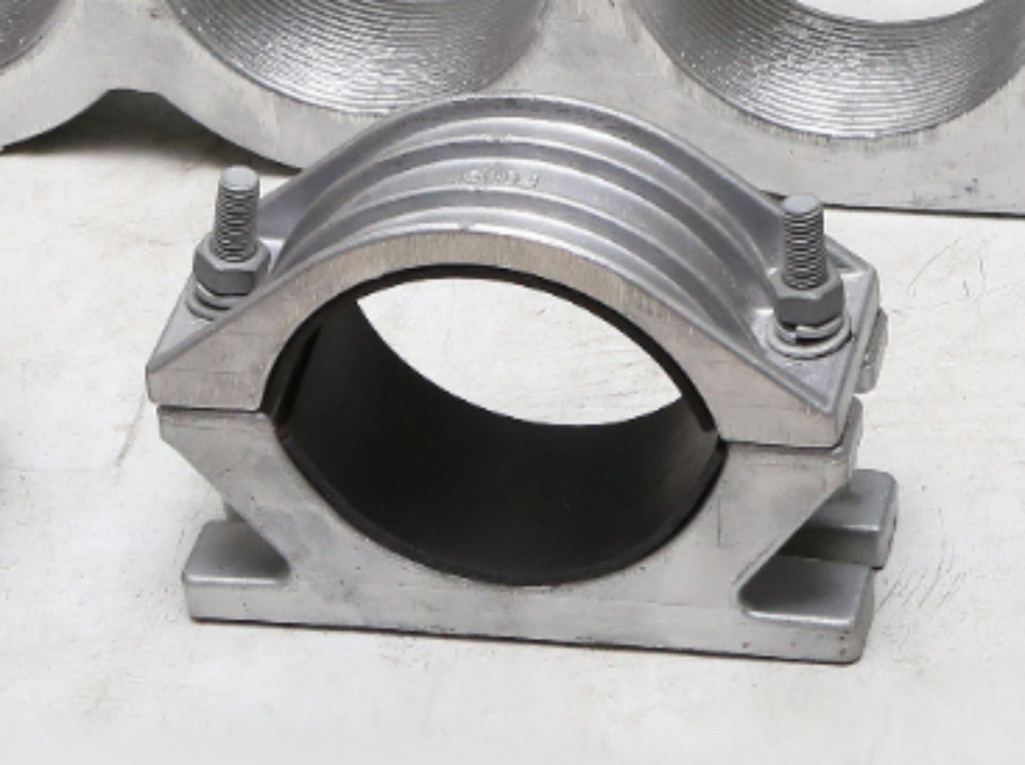 诺能电器  cable cleat 电缆固定夹