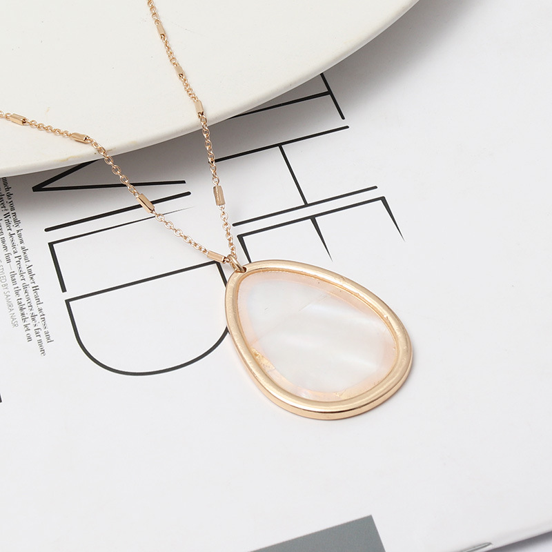 Geometric, Leopard Pattern 1 Piece Retro Geometric Leopard Alloy Inlay Shell Women's Pendant Necklace