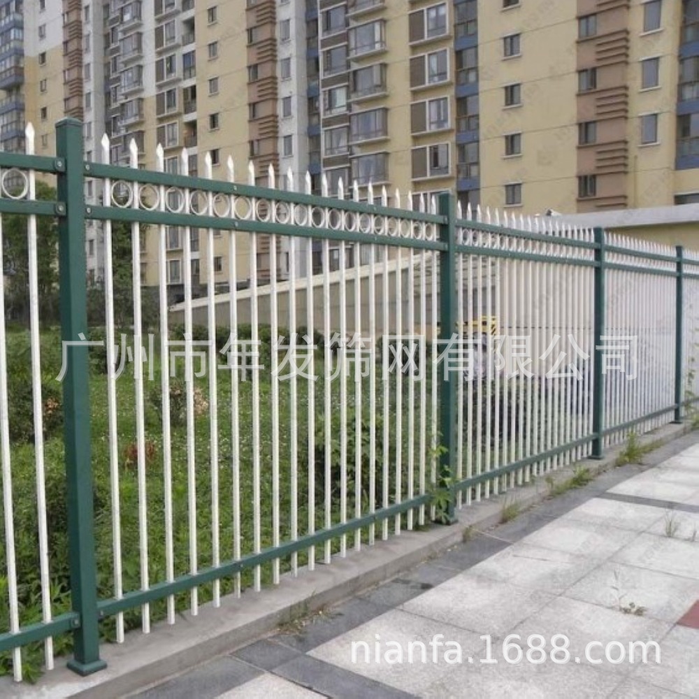 学校厂区围墙防护栏 阳台护栏 公园小区锌钢护栏现货批发