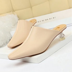 fashionable middle-mouth Baotou slippers crystal transparent heel 